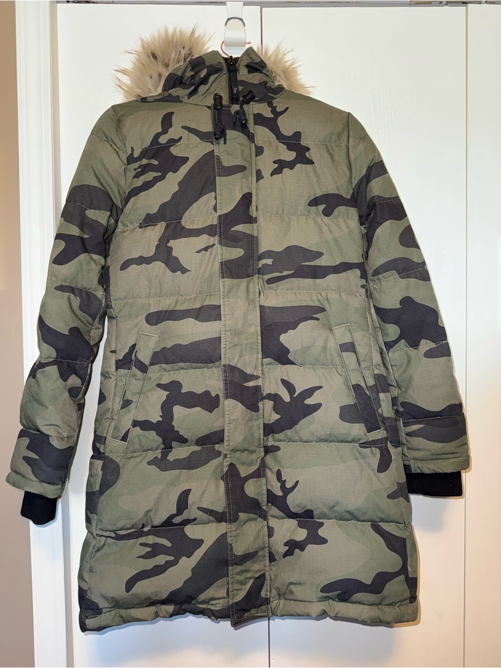 TNA CAMO ST. ANTON DOWN PARKA